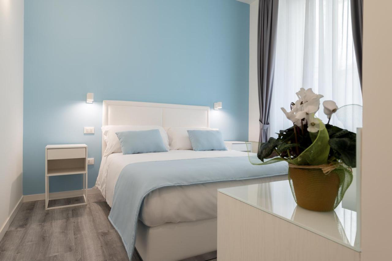 Napoliving Hotel ภายนอก รูปภาพ