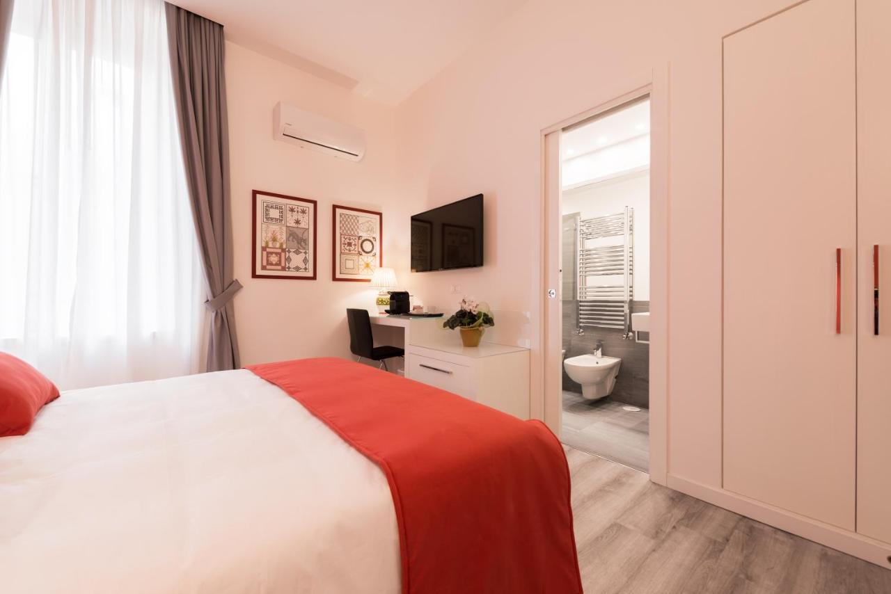 Napoliving Hotel ภายนอก รูปภาพ