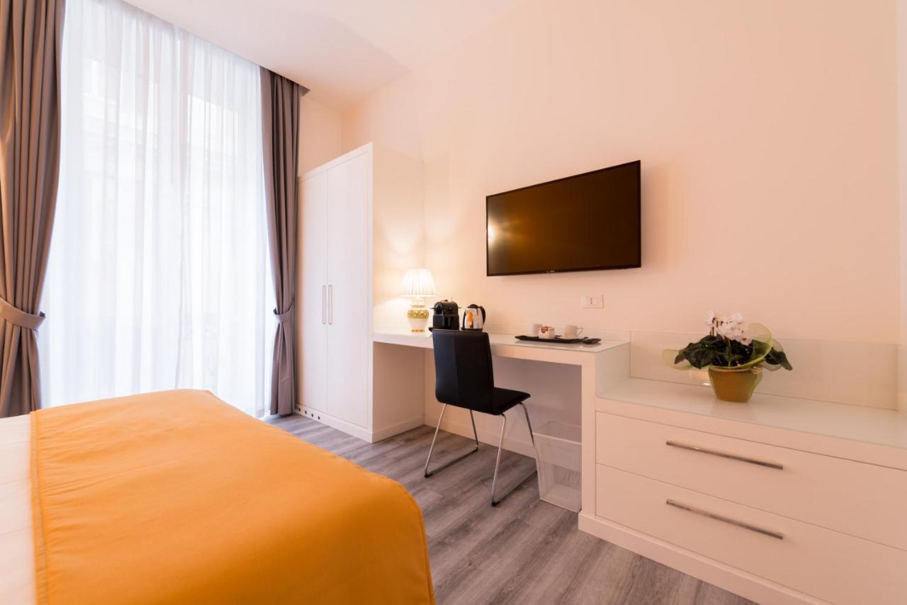 Napoliving Hotel ภายนอก รูปภาพ