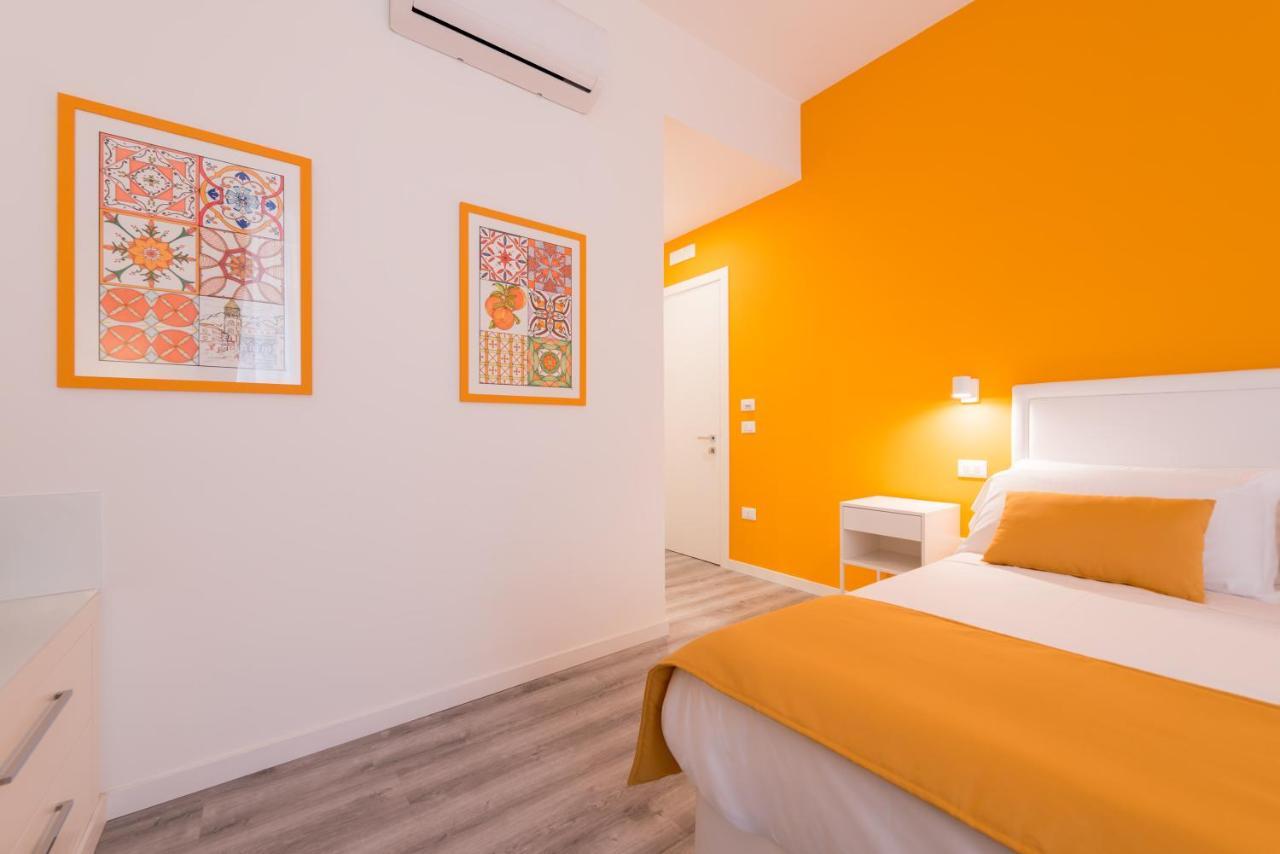 Napoliving Hotel ภายนอก รูปภาพ