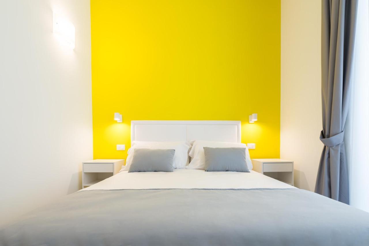Napoliving Hotel ภายนอก รูปภาพ
