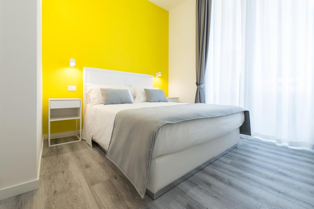 Napoliving Hotel ภายนอก รูปภาพ