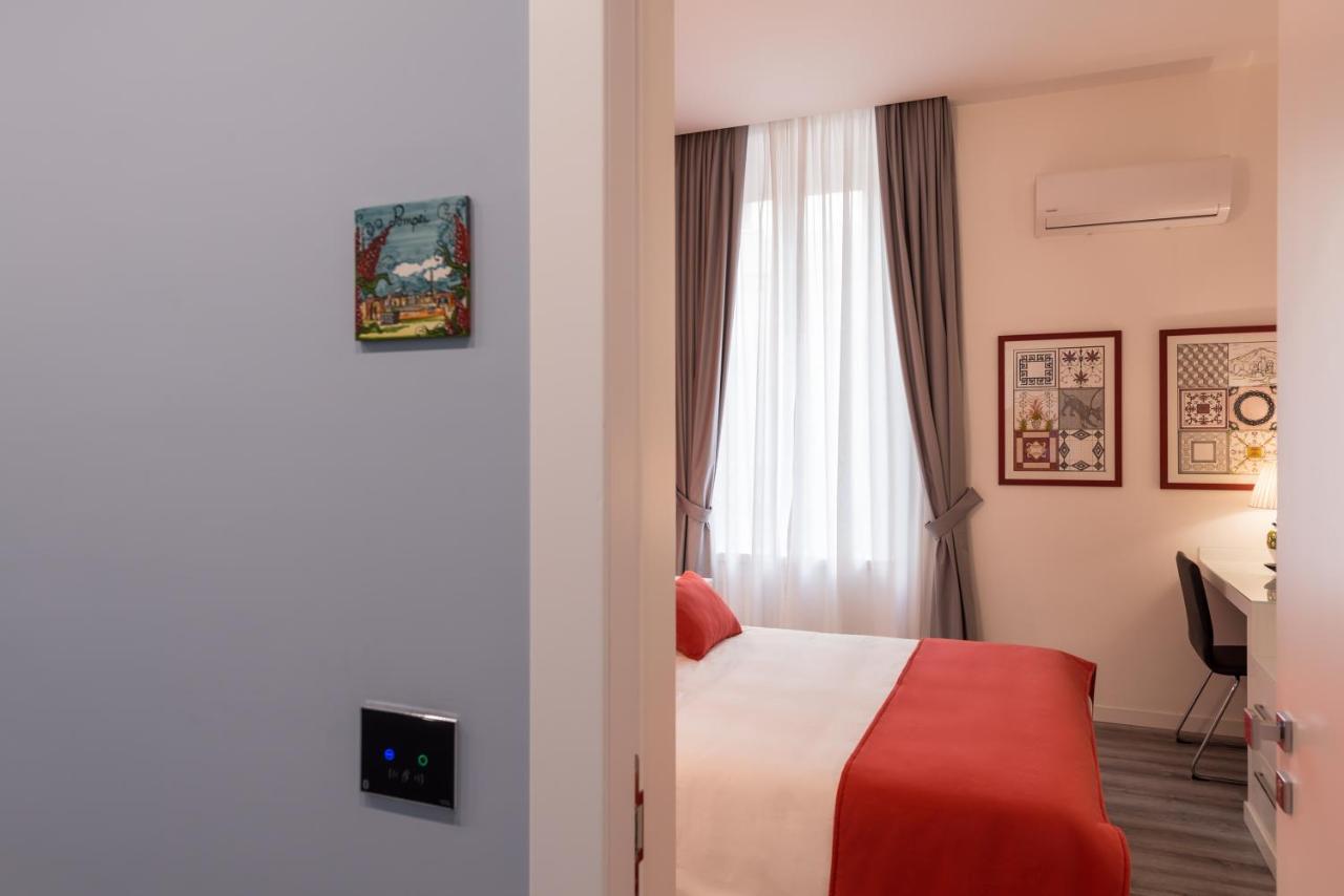 Napoliving Hotel ภายนอก รูปภาพ