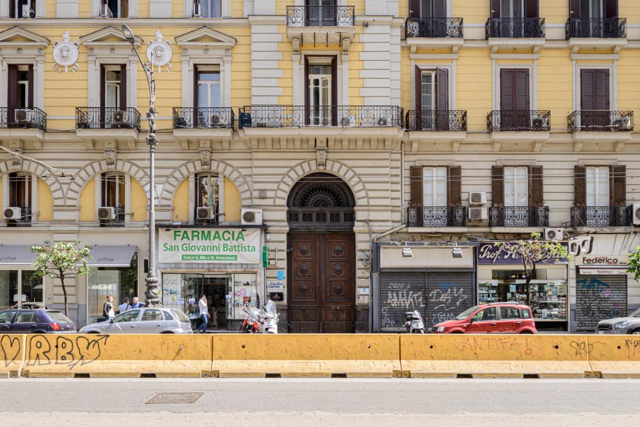 Napoliving Hotel ภายนอก รูปภาพ